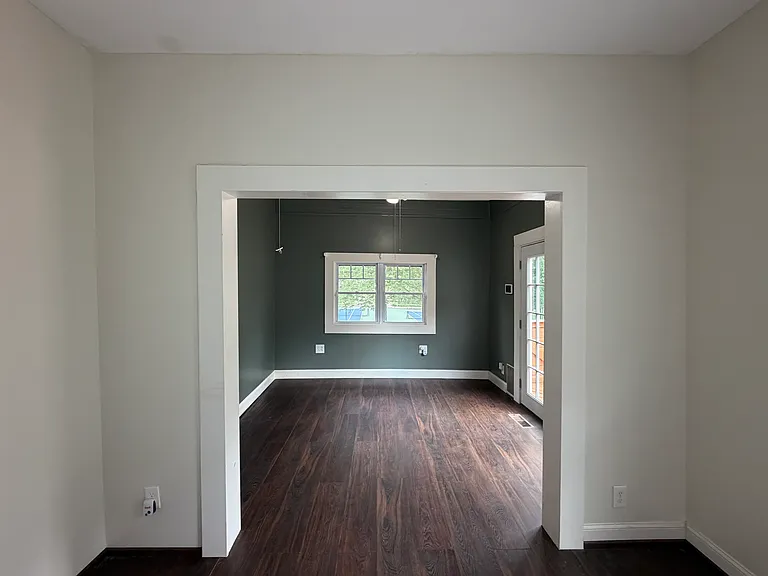 2919 Dempster St — Photo 16