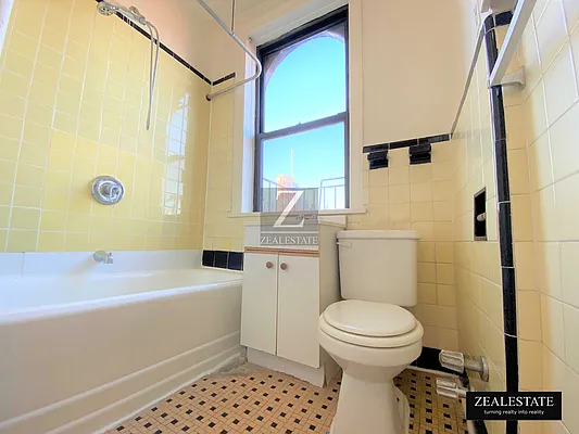 Rented by ZealEstate Group Inc | media 23