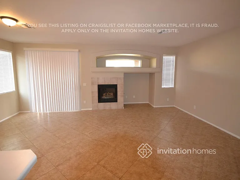 1016 Barberton Ct — Photo 4