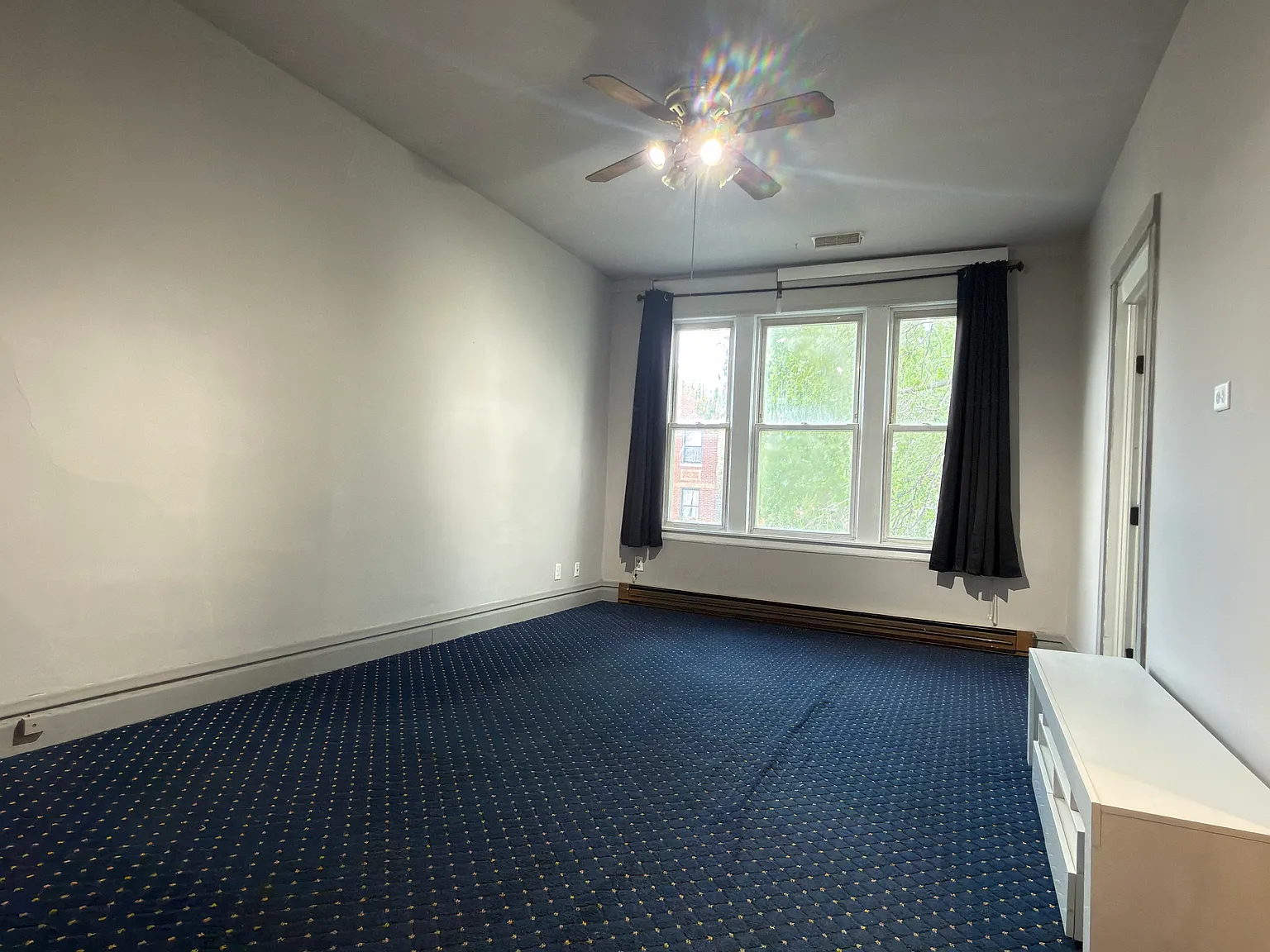 2 bed, $1,400 — Photo 3