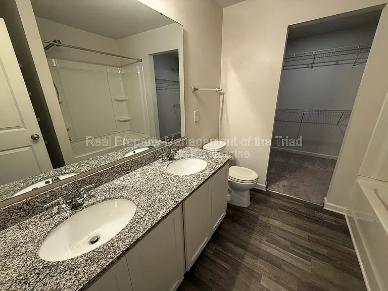 3811 Bellingham Ct — Photo 8