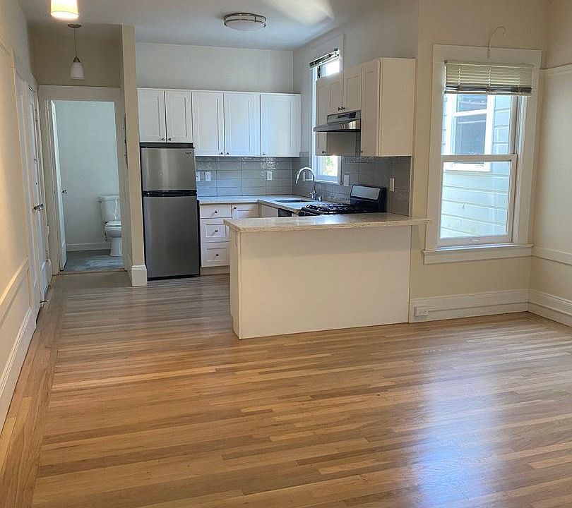 1st image of 3990 18th St #3
