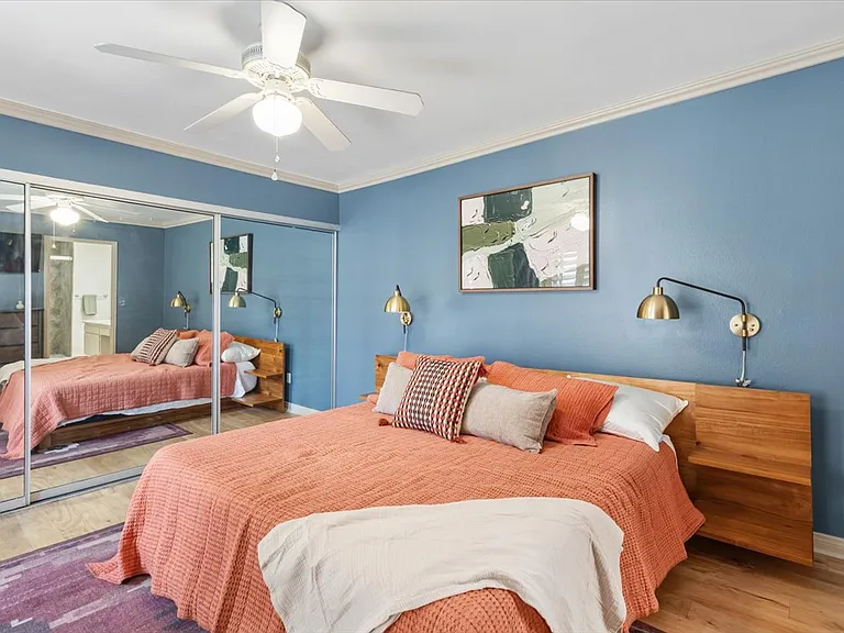 44 Malaga Dr — Photo 20