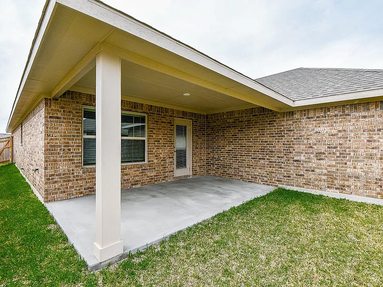 2700 Diamond Reef Ln — Photo 32