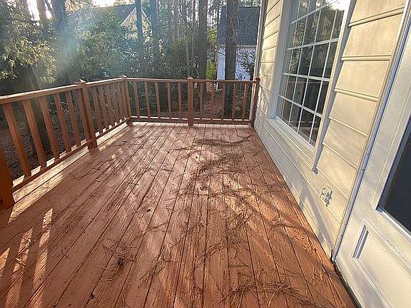 Deck off Kitchen Main Level