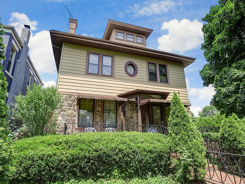 1st image of 1556 Hawthorne Ave