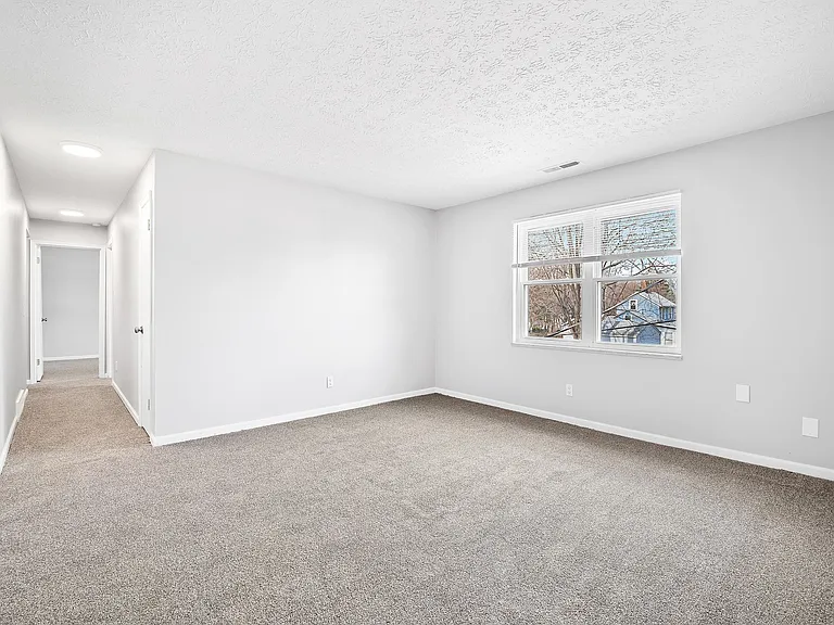 Grant Street Apartments — Photo 13