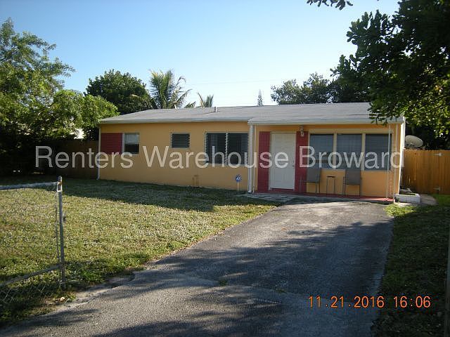 1st image of 640 NE 59th Ct