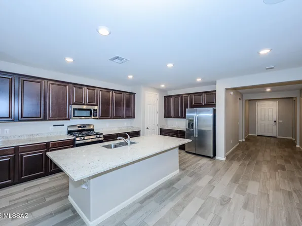6860 E Via Arroyo Largo, Tucson, AZ 85756