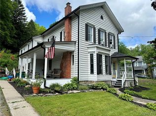 7 Wyoming St, Warsaw, NY 14569