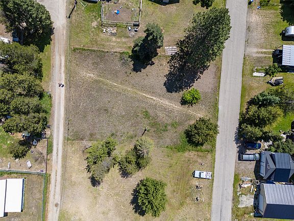 3rd image of 205 Spencer Hill Ave