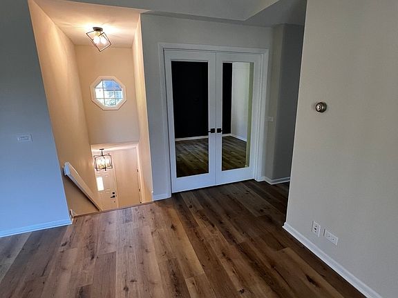 2nd image of 102 Country Ln #102