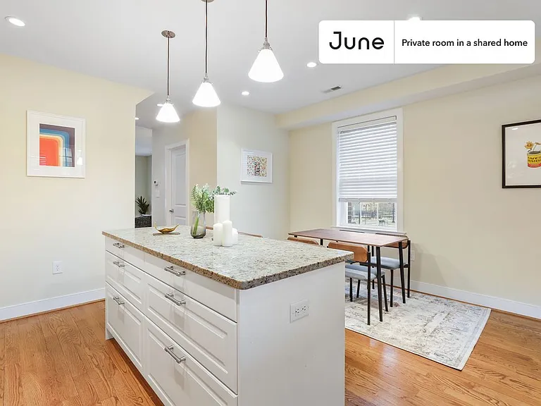 1845 Burke St SE #A — Photo 13