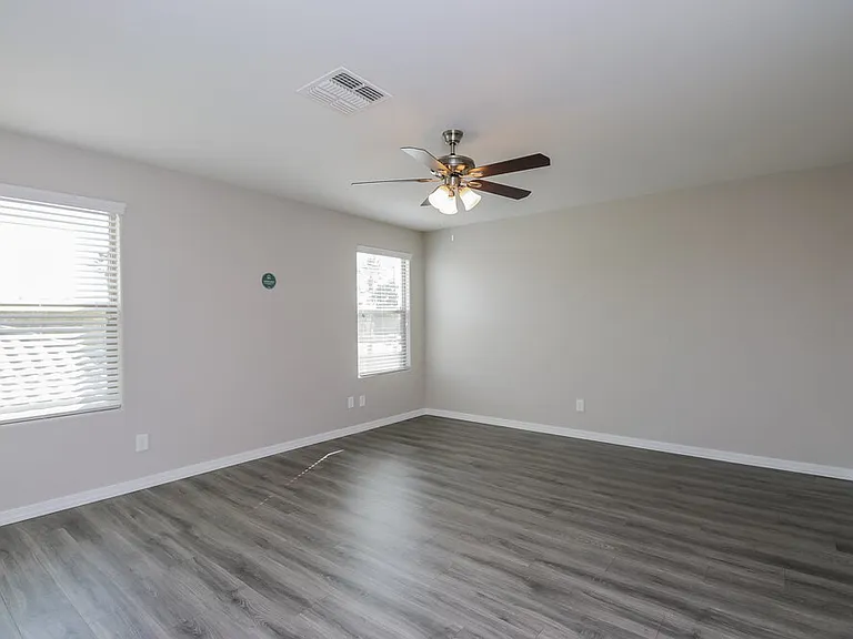 1563 S Loren Ln — Photo 11