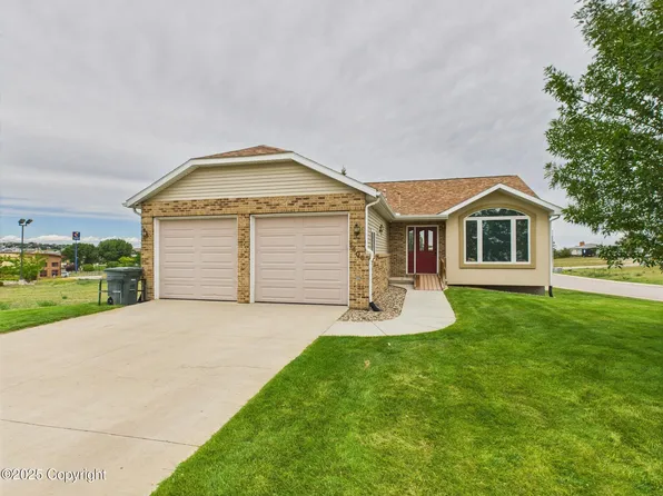 1406 W 4th St, Gillette, WY 82716