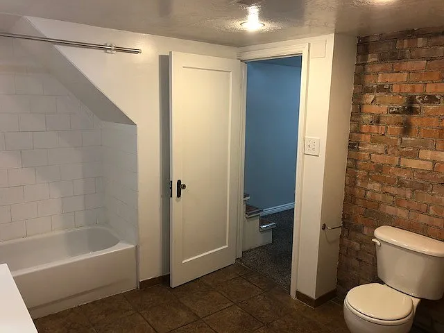 2789 S Alden St — Photo 25