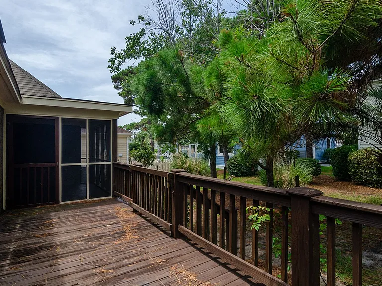 717 Sloop Pointe Ln — Photo 30
