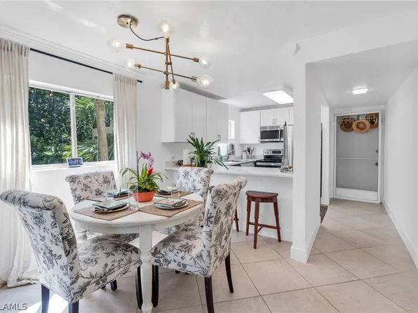 8061 Country Rd Unit 104, Fort Myers, FL 33919