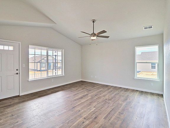 5th image of 4213 Rockcress Rd