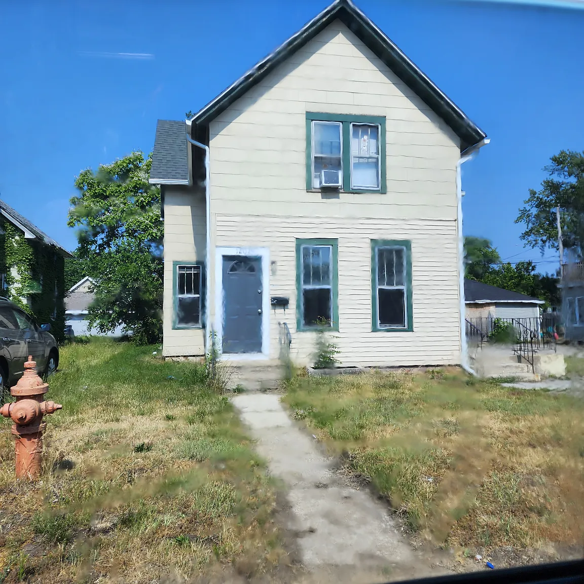 1202 Elston St photo 1