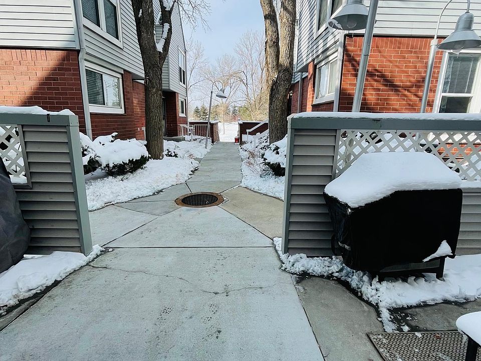 1st image of 1030 N Jersey St Unit 4