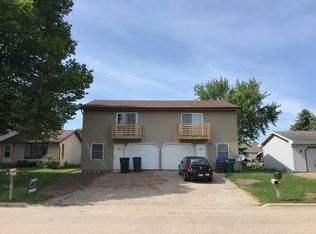 527 Northridge Dr, New London, WI 54961