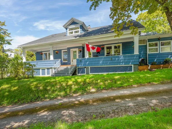 471 Clifton Ave, Windsor, NS B0N 2T0