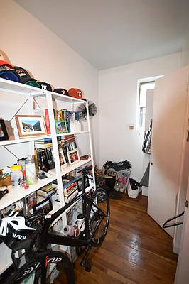 Rented by Universal Realty Group | media 20