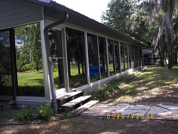 Reflective sun room view