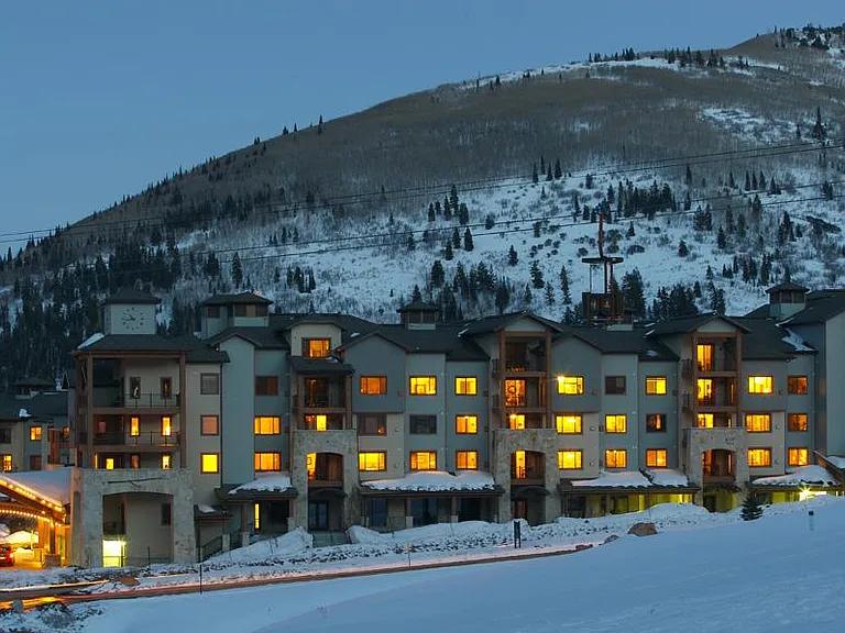2669 Canyons Resort Dr #422 — Photo 8