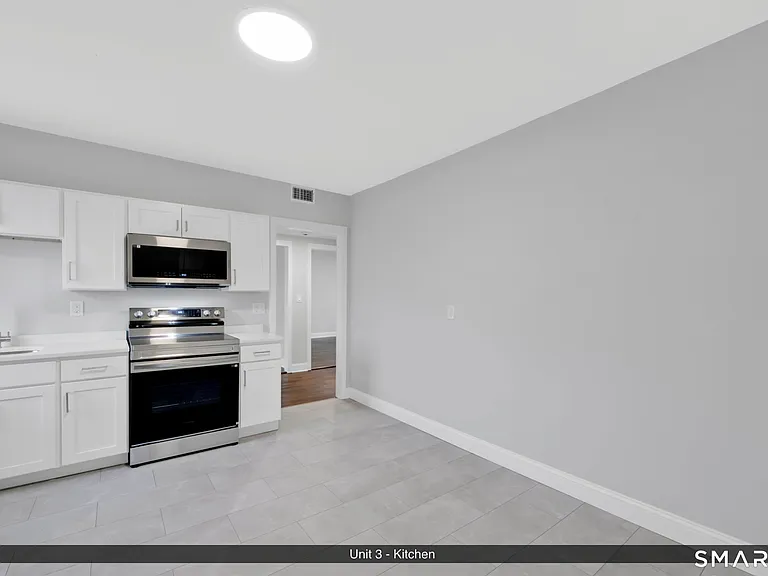 144 Madison St #3 — Photo 7