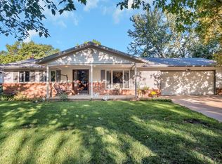 544 Park Pl, Moundridge, KS 67107