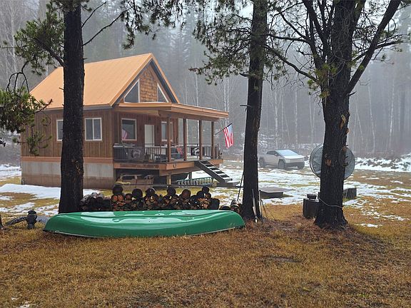 3rd image of 326 River View Dr