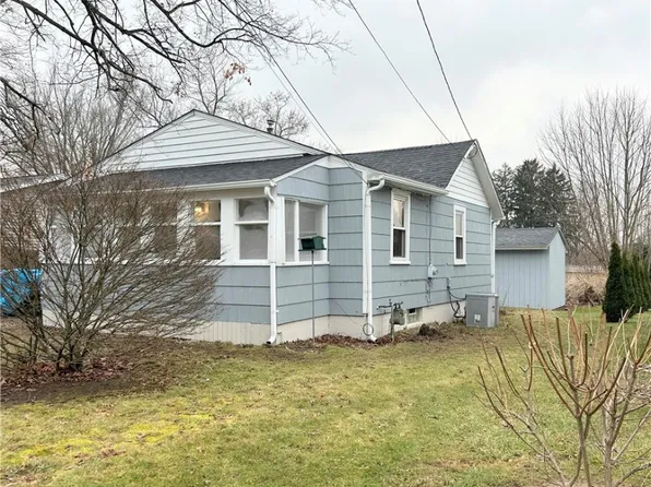 153 N Scranton St, Ravenna, OH 44266