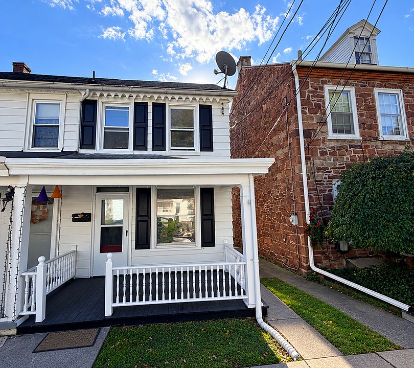 1st image of 59 E Franklin St