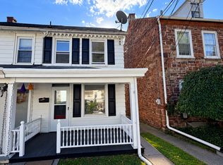59 E Franklin St, Ephrata, PA 17522