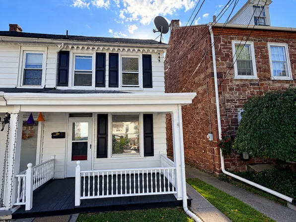 59 E Franklin St, Ephrata, PA 17522