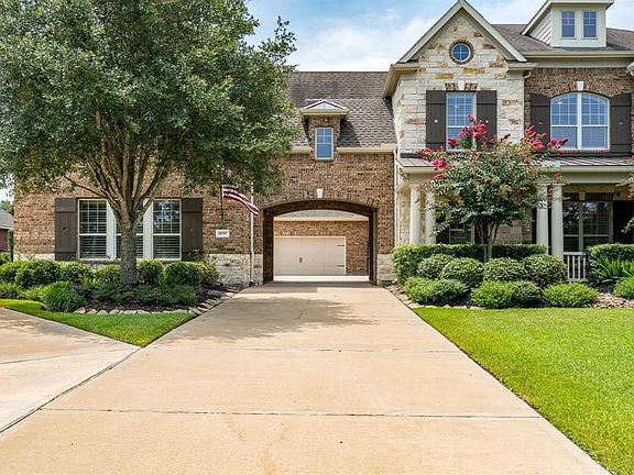 3rd image of 20707 Fairhaven Crossing Dr
