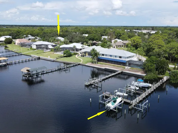 1011 SE Kitching Cove Lane, Port St Lucie, FL 34952