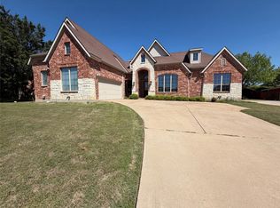 210 Billo Ct, Weatherford, TX 76087