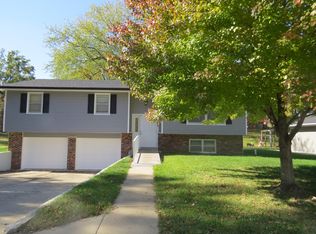 1001 Geneva St, Jefferson City, MO 65109