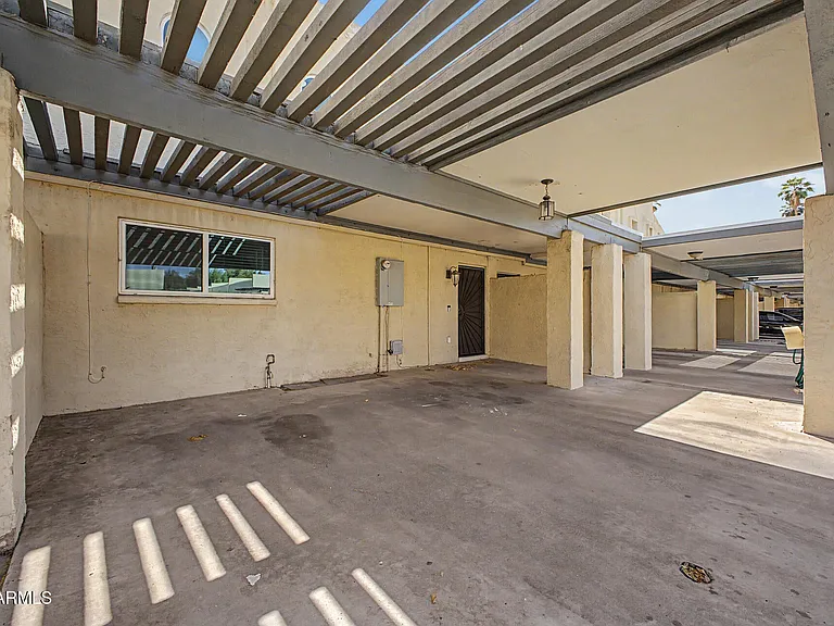2225 E Catalina Dr — Photo 39