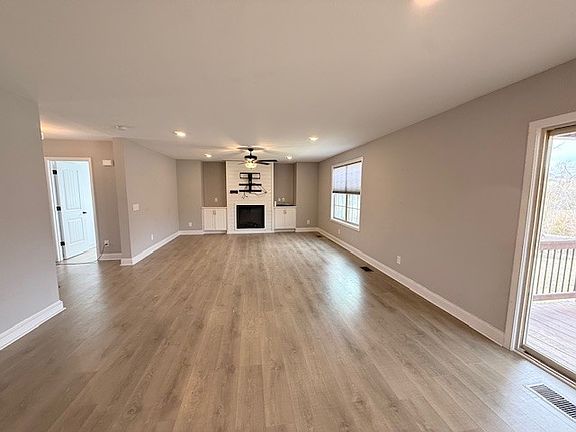 4th image of 1160 Governors Run