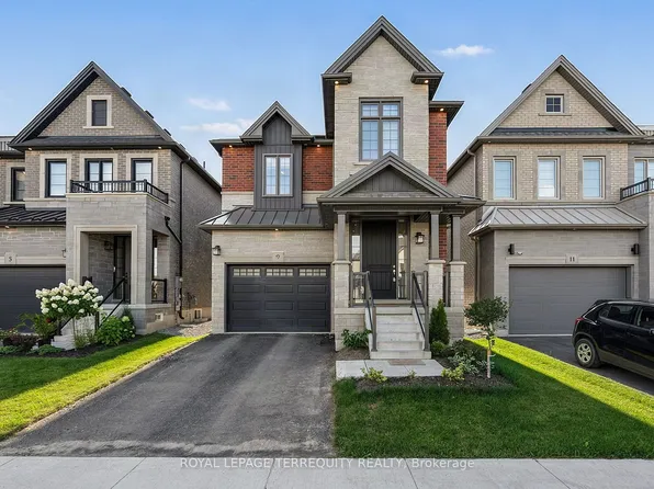 9 Kiernan Cres N, New Tecumseth, ON L9R 0V4