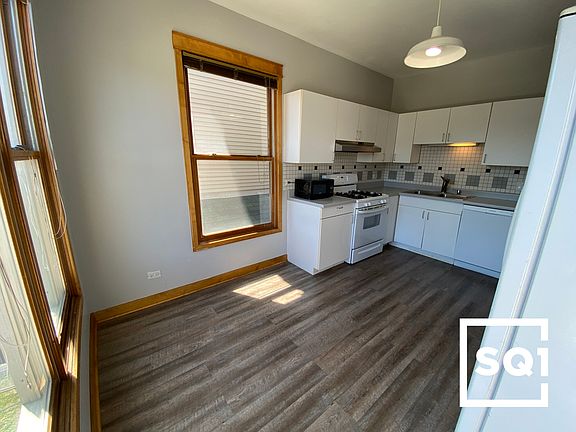 4th image of 3719 N Clifton Ave #2