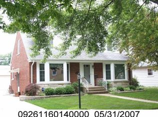 645 N Delphia Ave, Park Ridge, IL 60068