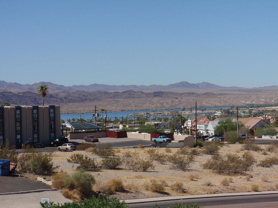 1st image of 89 Acoma Blvd N APT 15