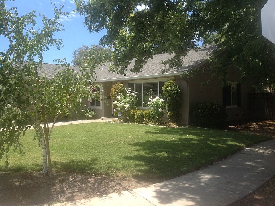 1st image of 453 Edelweiss Dr
