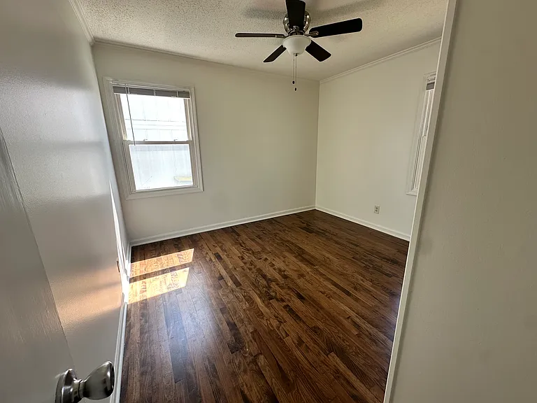 7315 Maple St — Photo 18