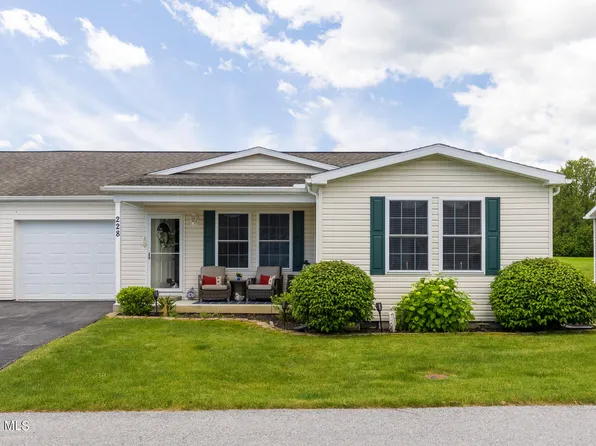 228 Bottenfield Blvd, Hollidaysburg, PA 16648